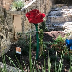 Meet your Posher, Max